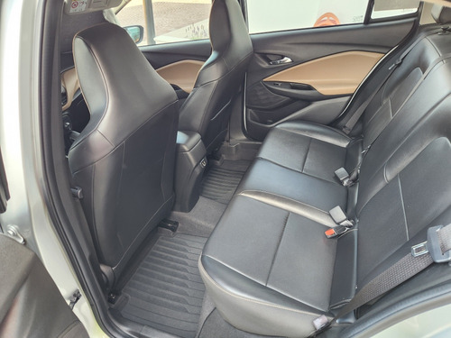 Chevrolet Onix 1.2t Premier L At