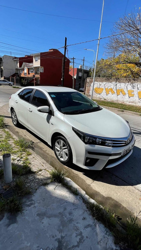Imagen 7 de 16 de Toyota Corolla 2016 1.8 Xei Cvt 140cv