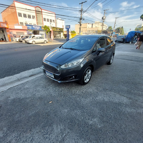 Ford Fiesta Sedan 1.6 16v Se Flex Powershift 4p