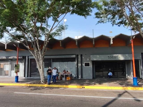 Local Comercial En Alquiler De Esquina En La Av Las Ferias Muy Cerca De La Av. Lara De 1.200 M2, Ideal Para Concecionario De Motos, Vehiculo, Muebleria, Ferreteria, Supermercados, Etc. Rp.