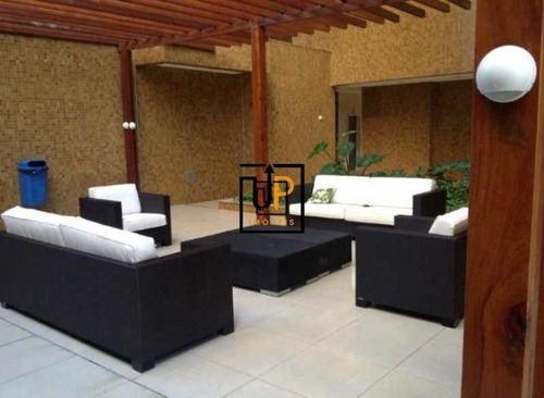Imagem 19 de 30 de Apartamento Luxuoso De Alto Padrão - Itaigara - V49