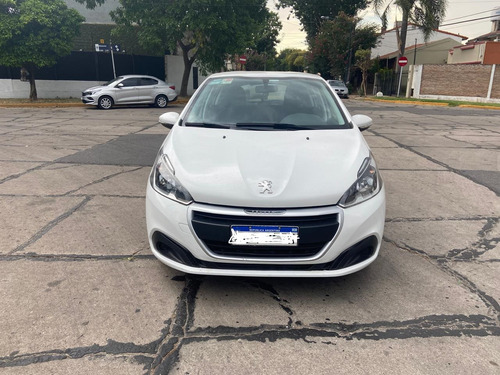 Peugeot 208 1.6 Active