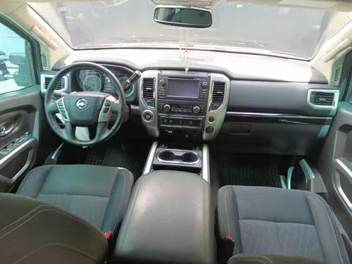 Nissan Tittan Sv 2017 4x2