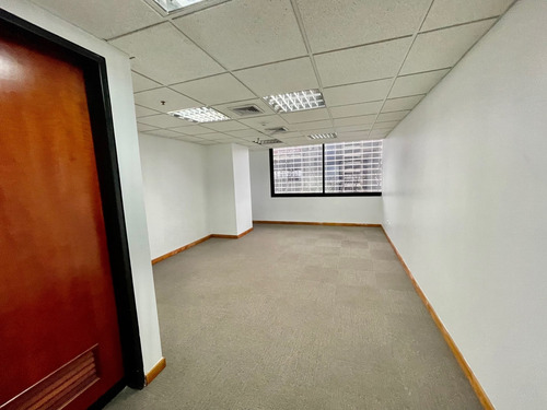 Imagen 5 de 10 de Se Vende Oficina Planta De 400m2 En El Rosal Excelente Torre Corp.