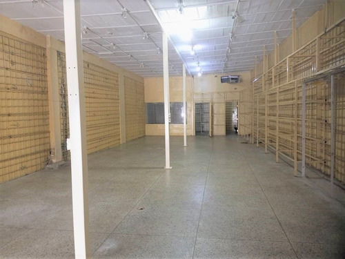 Local Comercial En Venta, Calle Ramírez, San Félix