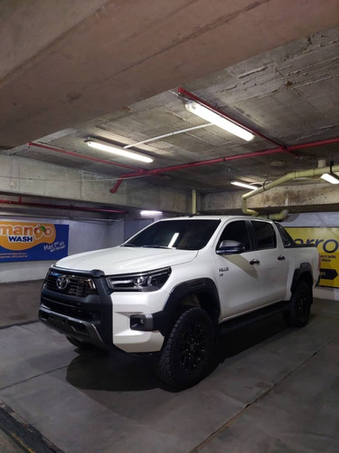 Imagen 3 de 8 de Toyota Hilux