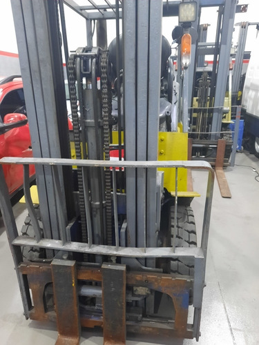 Imagen 19 de 19 de Autoelevador 2.5kg Yale Diesel Trip/torr Funcionanndo