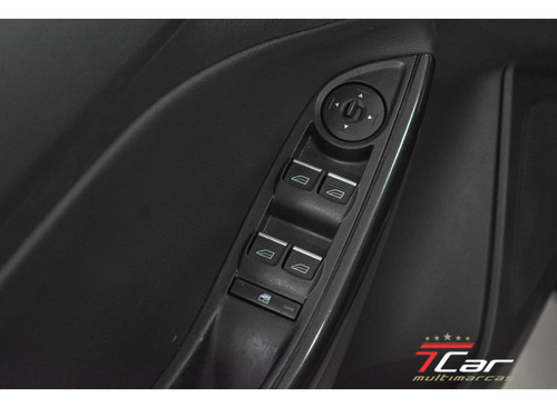 Ford Focus 2.0 TITANIUM 16V FLEX 4P POWERSHIFT