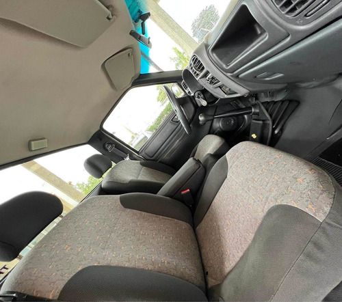Imagem 8 de 9 de Chevrolet S10 2011 2.8 Colina Cab. Simples 4x4 2p