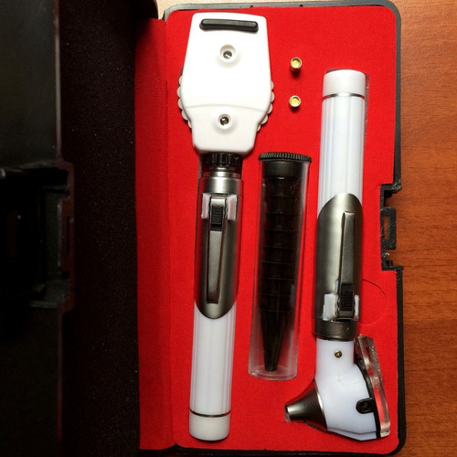 Equipo De Órganos Caja Rígida Otoscopio Oftalmoscopio Blanco