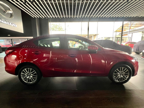 Imagen 4 de 20 de Mazda 2 Sedan Grand Tuoring Lx