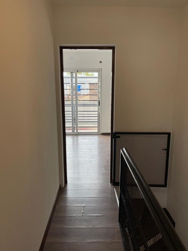 Imagen 4 de 14 de Departamento Tipo Casa En Alquiler En Barrio Parque
