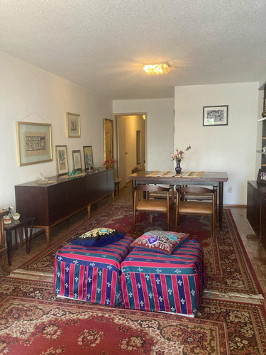 Vendo Apartamento De 3 Dormitorios 3 Baños, Balcon Al Frente Y Garaje, A Metros De La Rambla, Acepta Banco, Pocitos.