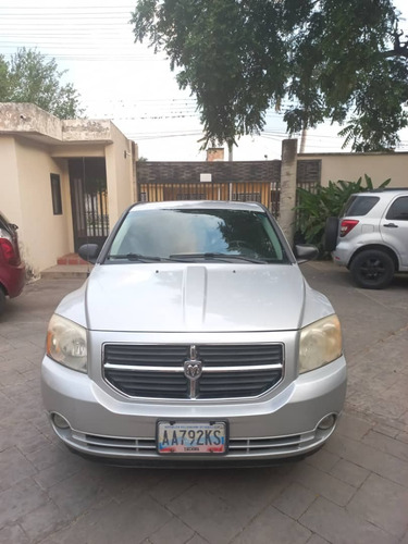 Imagen 2 de 10 de Dodge Caliber