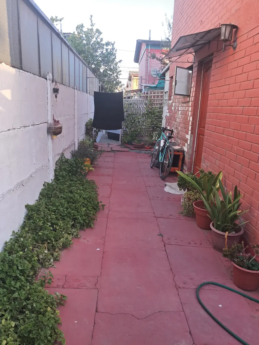 Imagen 2 de 6 de Cómoda Casa Dos Pisos En Barrio Residencial, Ojos Del Salado