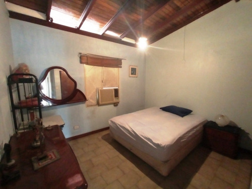 Imagen 13 de 18 de Casa Quinta Valencia Century 21 El Parral 04244989766 Ym