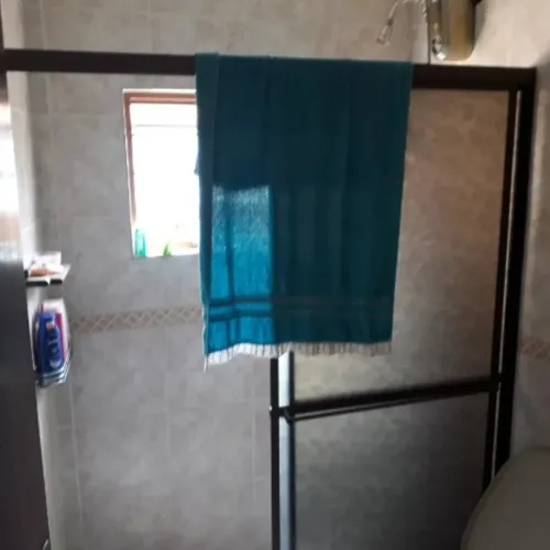 Casa Com 3 Dormitórios Próximo Ao Centro, Supermercado, Escola E Farmácia