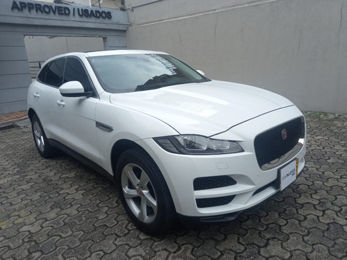 Imagen 10 de 14 de Jaguar F Pace Prestige