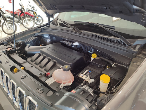 Imagen 7 de 24 de Jeep Renegade Longitude 1.8 6at