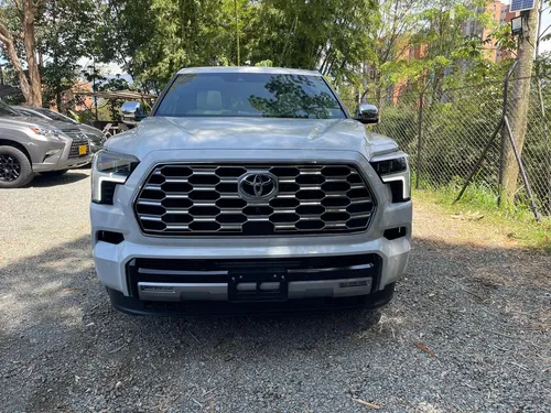 Toyota Sequoia 3.5 V6 Capstone