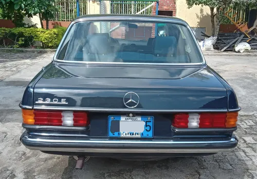 Mercedes-Benz 230 2.3 S123