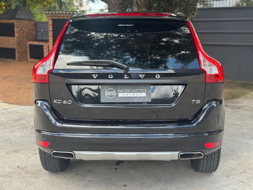 Volvo XC60 60 2.0 T5 5p