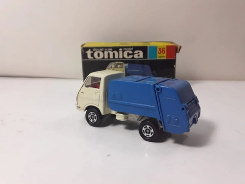 Camion Tomica Isuzu  N°36 Caja Original Japan-