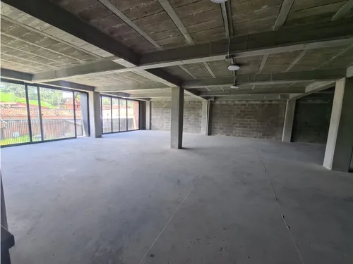 Bodega O Local En Arriendo O Venta. Sector Cantarrana.