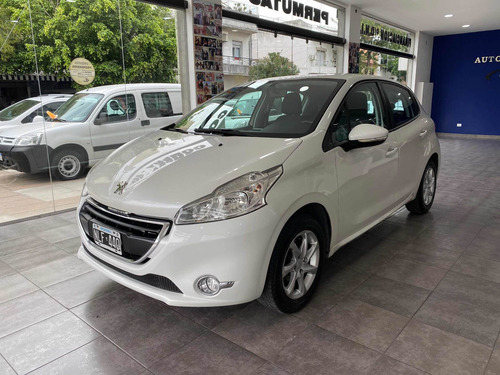 Peugeot 208 1.5 Allure 2014