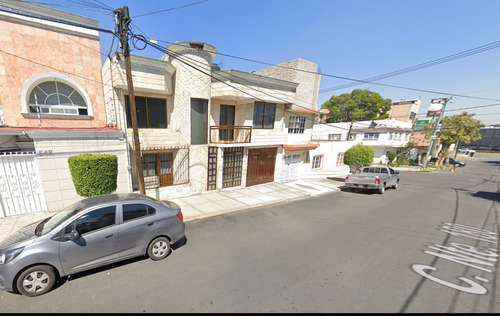 Se Vende Casa En !!!pensador Mexicano...venustiano Carranza.. Excelente Ubicación!!!!!remates Hipotecarios