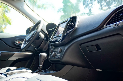 Imagen 10 de 15 de Jeep Cherokee Limited 2019 Credito O Cambio