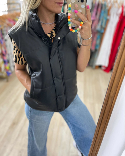 Imagen 8 de 10 de Chaleco Puffer Inflable Ecocuero Mujer The Big Shop