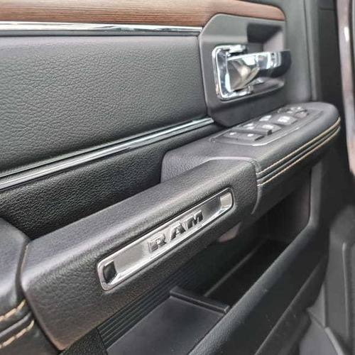 Imagem 9 de 10 de Ram 2500 Laramie 6.7 Tdi Cd 4x4 Diesel 2016