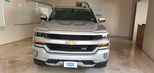 Imagen 2 de 12 de Chevrolet Cheyenne 2500 Z71 2018