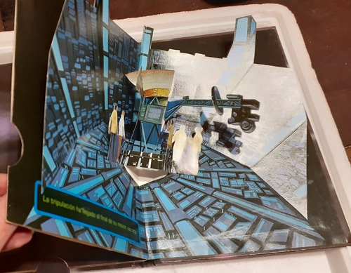 Libro Tapa Dura, Articulado ** Viaje A Las Estrellas **1980 (Usado)