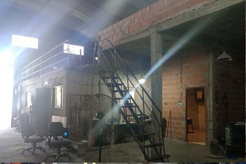 Depósito En Villa Soldati En Venta 686mts Cubiertos