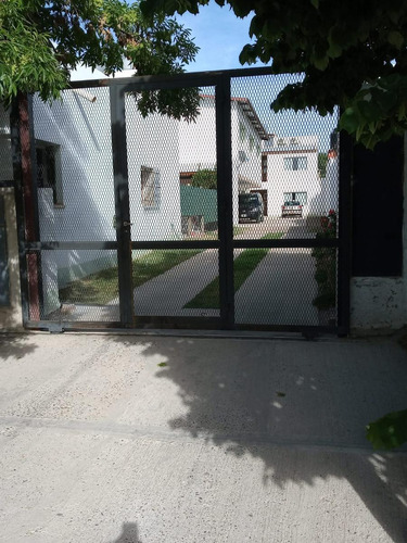 Complejo De Departamentos En General Roca