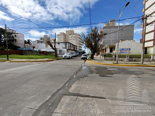 Local Comercial Sobre Chiozza
