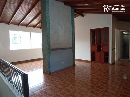 Casa En Arriendo En San Joaquín. Cod A11645