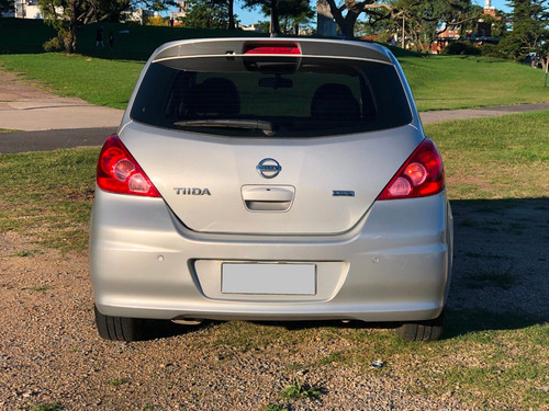 Nissan Tiida Hb 1.8 Special Edition At 2013