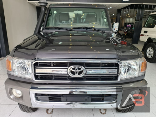 Imagen 2 de 11 de Toyota Macho Pick-up