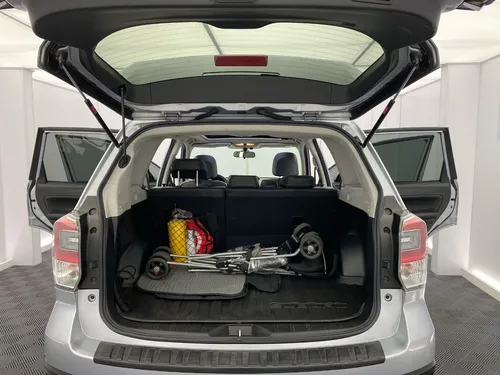 Subaru Forester 2.0 Xt