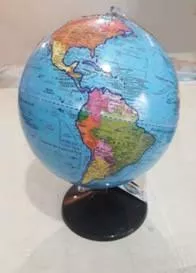 GLOBO TERRESTRE ADAPTADO TÁTIL BRAILE 30 CM BASE PRETA