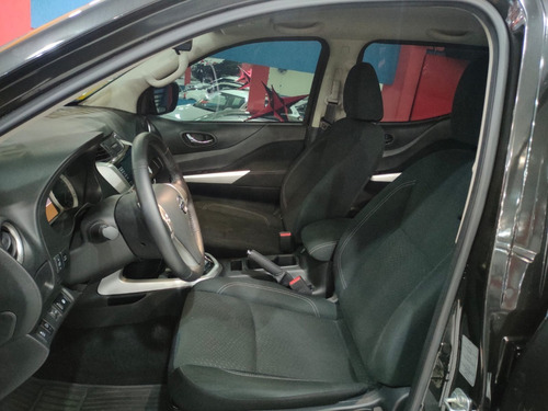 Imagem 13 de 15 de Nissan Frontier 2.3 Attack Cab. Dupla 4x4 Aut. 4p 7 Marchas