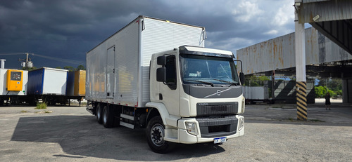 Volvo Vm 270 Leito Bau Aluminio 16 Paletes Ano 2021
