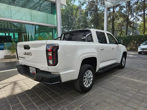 JMC Grand Avenue 2.3 Gtdi Gl 4X2 At