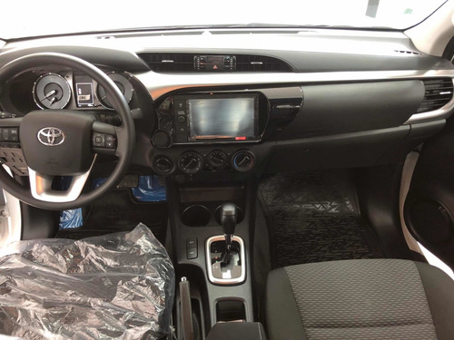 Imagen 3 de 11 de Toyota Hilux Pick Up
