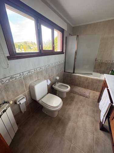 Casa En Venta - 3 Dormitorios 3 Baños - Tandil