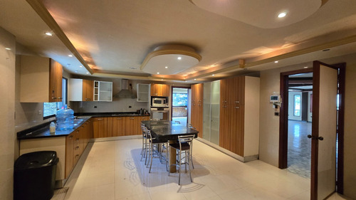 Casa En Venta En Conjunto Cerrado En El Parral (550ms)