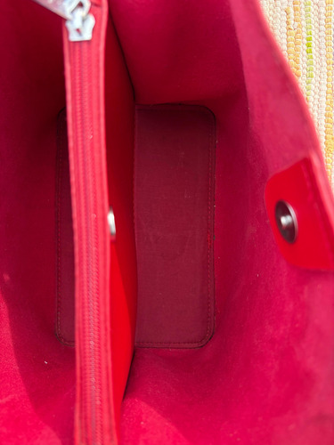 Cartera Roja Con Correa Ajustable - Extra Large X L Rojo Lisa Plateado Azul/rojo/blanco (Usado)